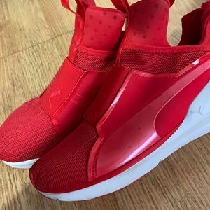PUMA RED SNEAKERS